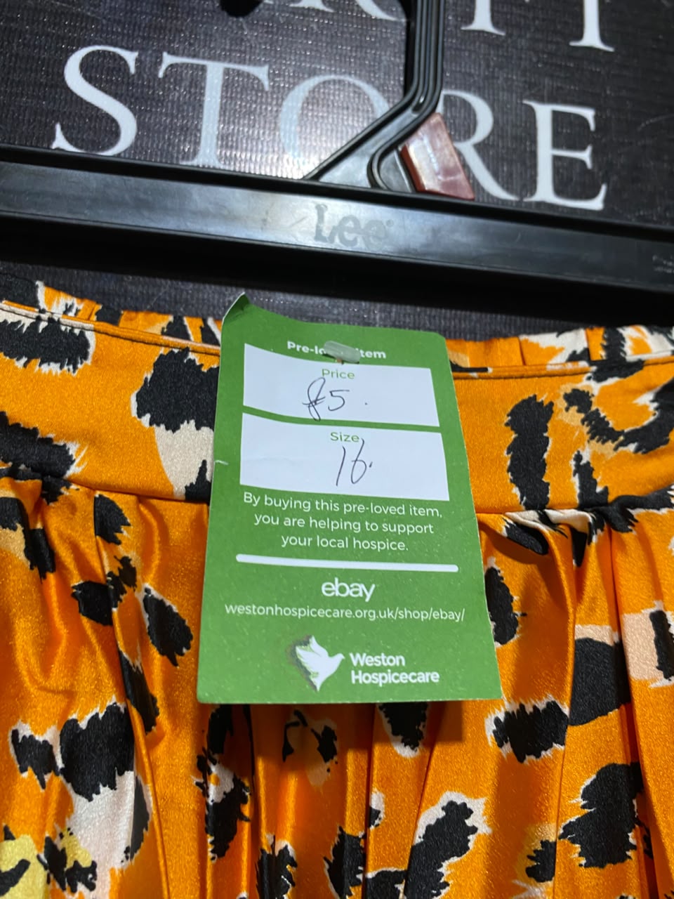 |XL| WAIST 34| A12| VIBRANT ORANGE LEOPARD PRINT PLEATED MIDI SKIRT - HIGH-WAISTED SATIN SKIRT