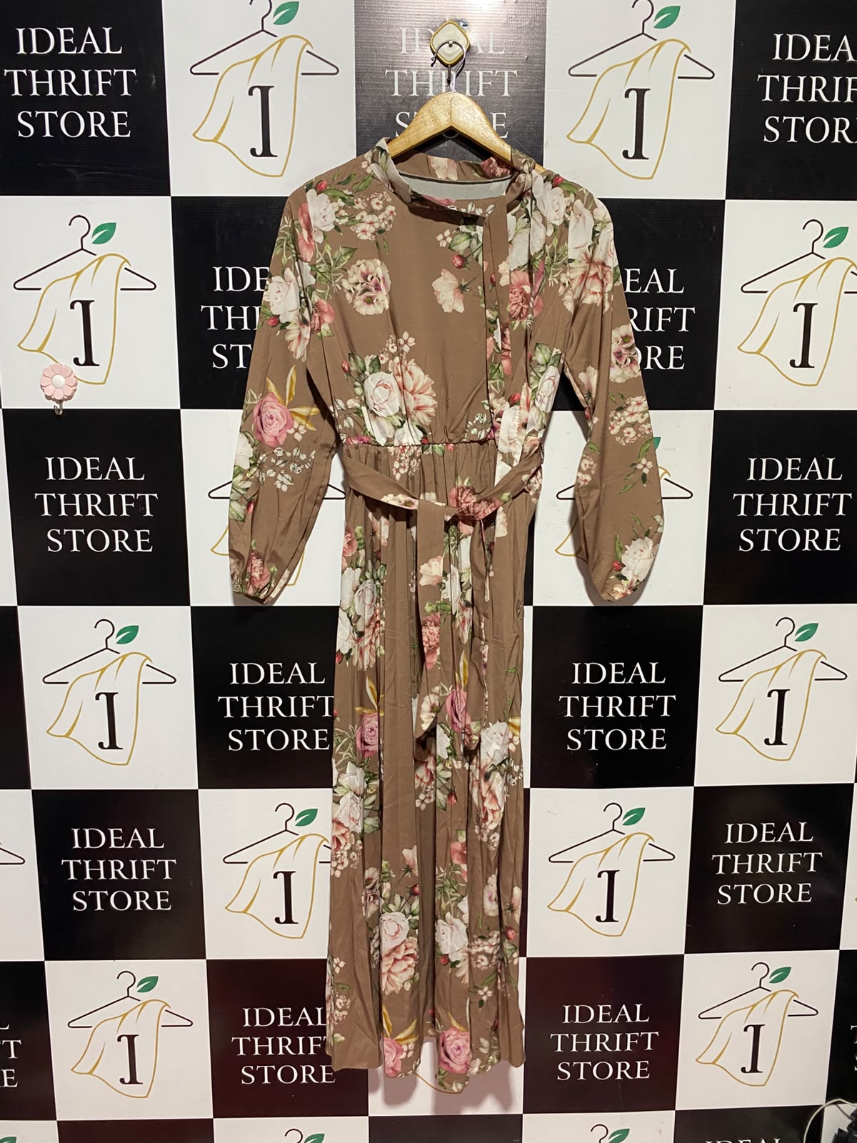 |M| BUST 18| A14| WOMEN'S FLORAL PRINT TIE-WAIST MAXI DRESS - MOCHA BROWN