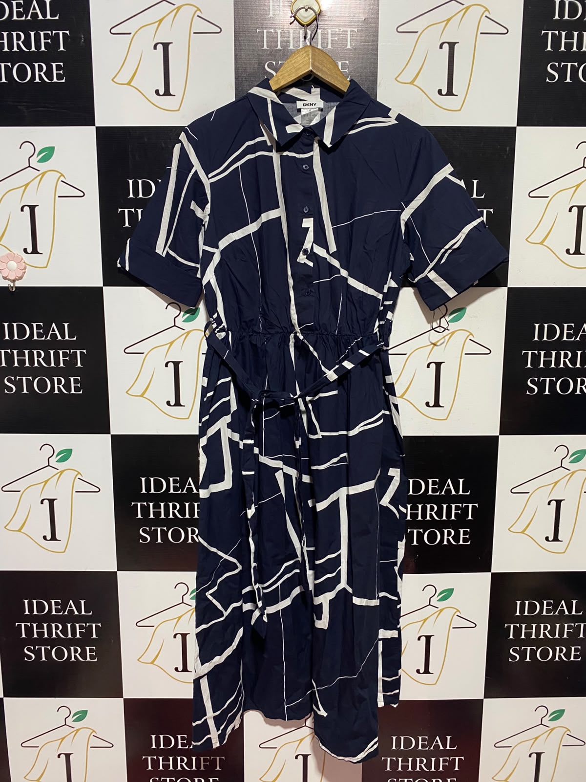 DKNY |M| BUST 18| A14| NAVY BLUE ABSTRACT LINE PRINT BUTTON-FRONT MIDI SHIRT DRESS WITH BELT