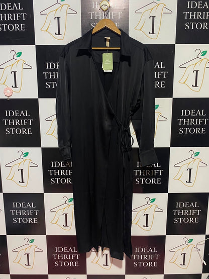 H&M |L| BUST 20| A14| BLACK SATIN COLLARED WRAP MIDI / MAXI DRESS