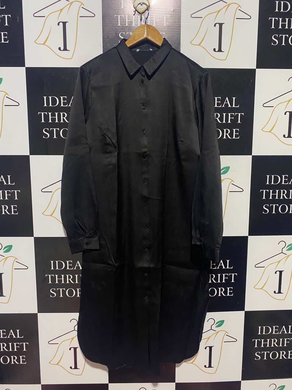 |L| BUST 20| A14| CLASSIC BLACK BUTTON-DOWN SATIN SHIRT DRESS / LONG TUNIC