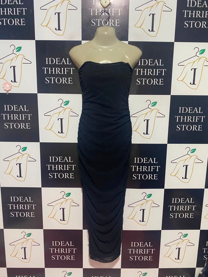 PRETTYLITTLE THING |S| BUST 15| A14| BLACK STRAPLESS RUCHED MESH MAXI DRESS