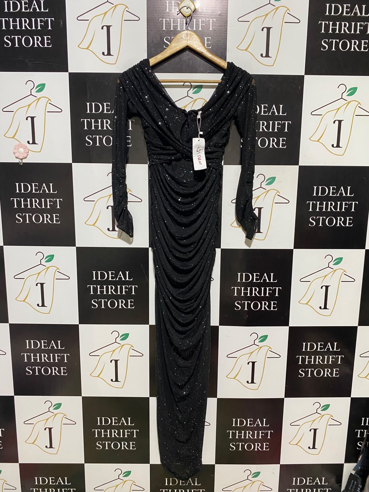 D & M |L| BUST 15| A14| BLACK METALLIC SHIMMER LONG-SLEEVE RUCHED MAXI DRESS