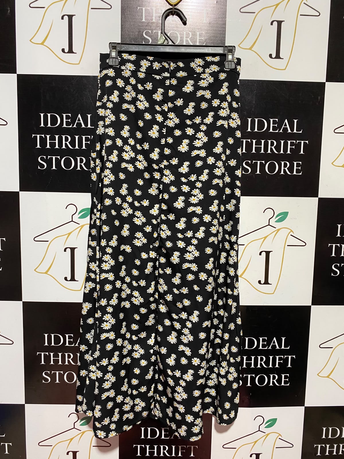 SHEIN |S| WAIST 27| A13| BLACK & WHITE DAISY PRINT HIGH-WAISTED MAXI SKIRT