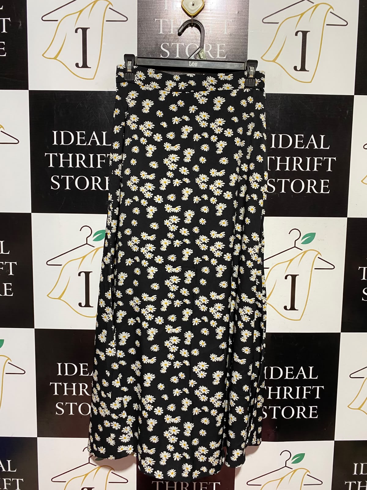 SHEIN |S| WAIST 27| A13| BLACK & WHITE DAISY PRINT HIGH-WAISTED MAXI SKIRT