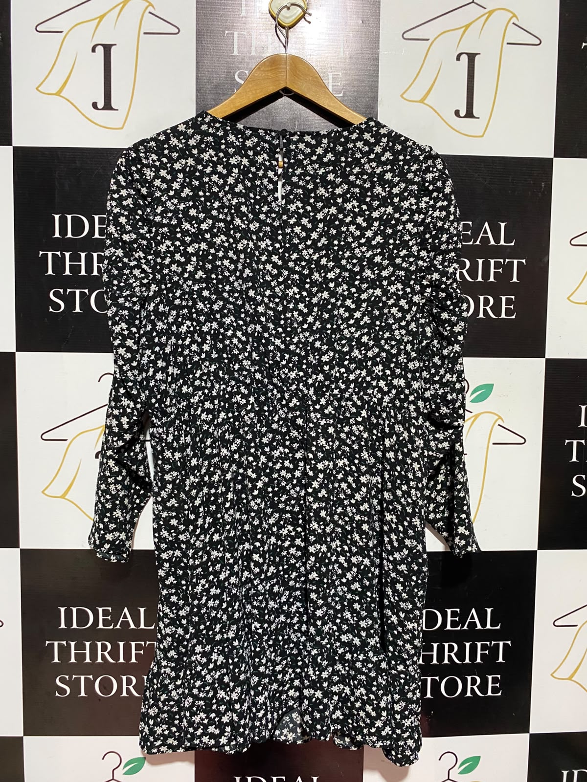 PAPAYA |M| BUST 21| A15| BLACK & WHITE FLORAL LONG SLEEVE MINI DRESS - CASUAL DITSY FLORAL SHORT DRESS
