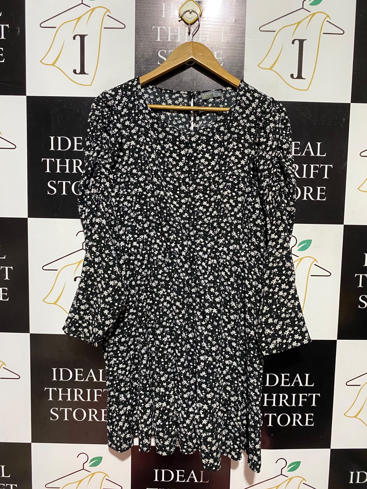 PAPAYA |M| BUST 21| A15| BLACK & WHITE FLORAL LONG SLEEVE MINI DRESS - CASUAL DITSY FLORAL SHORT DRESS