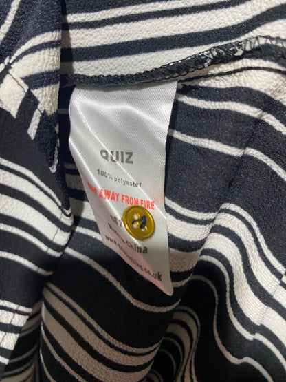 QUIZ |M| BUST 18| A16| BLACK AND WHITE VERTICAL STRIPED LONG SLEEVE SHIRT DRESS