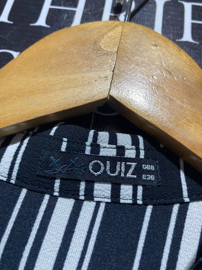 QUIZ |M| BUST 18| A16| BLACK AND WHITE VERTICAL STRIPED LONG SLEEVE SHIRT DRESS