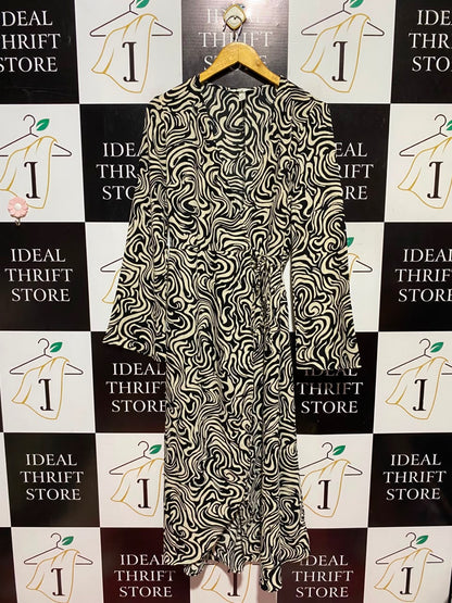 H&M |S| BUST 17| A16| BLACK & CREAM ABSTRACT SWIRL WRAP MIDI DRESS