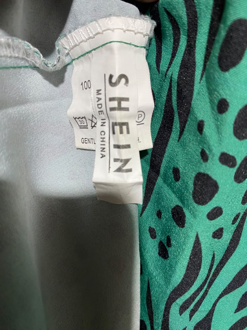 SHEIN |S| BUST 15| A16| EMERALD GREEN & BLACK ANIMAL PRINT MAXI DRESS