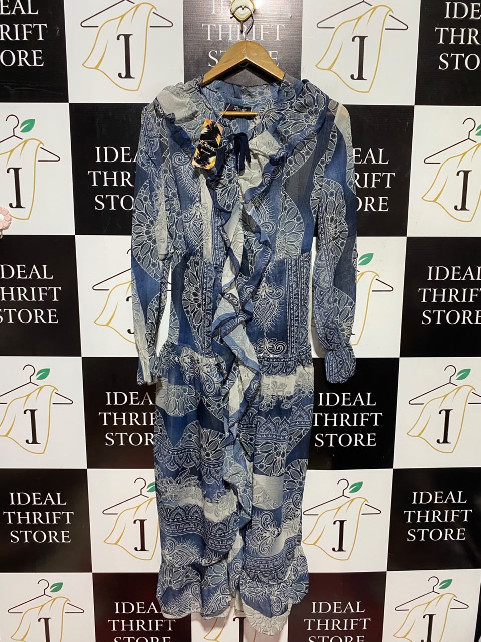 GDG ACTUEL |M| BUST 17| A16| BLUE & WHITE MANDALA PRINT RUFFLE MAXI DRESS