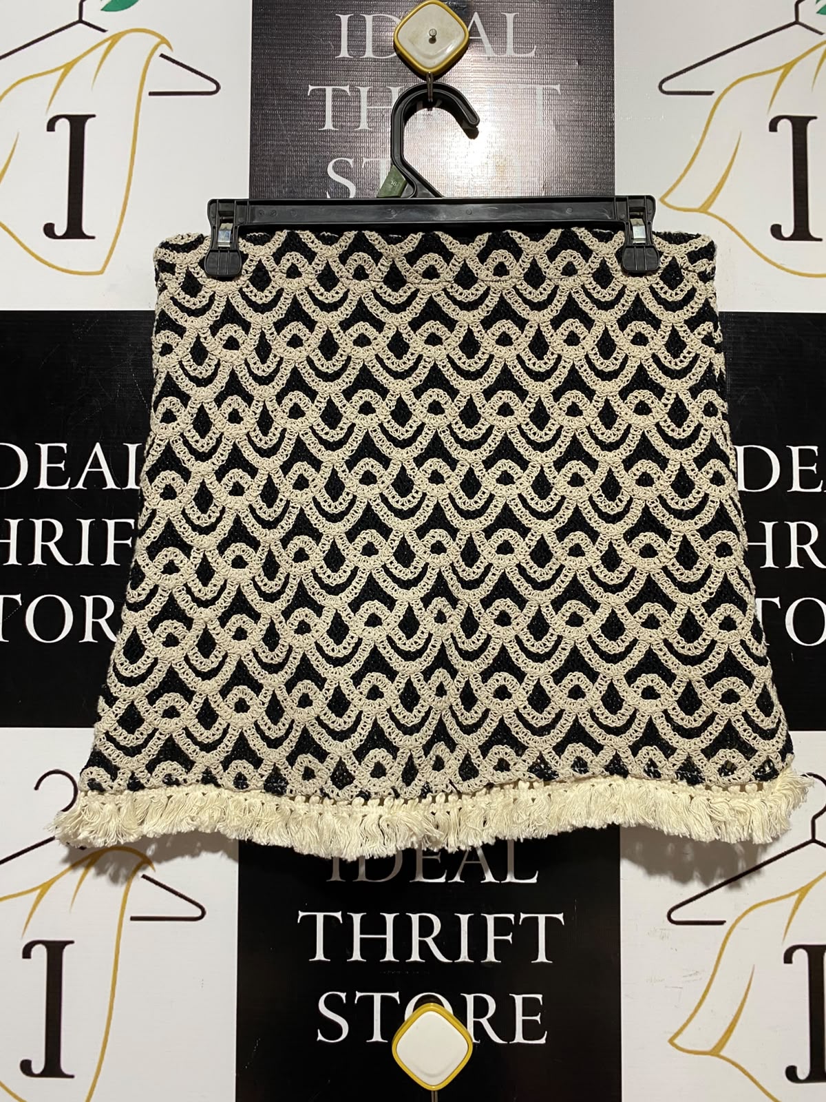 PRIMARK |S| WAIST 30| A17 | WOMEN'S BLACK & CREAM CROCHET KNIT MINI SKIRT WITH FRINGE HEM