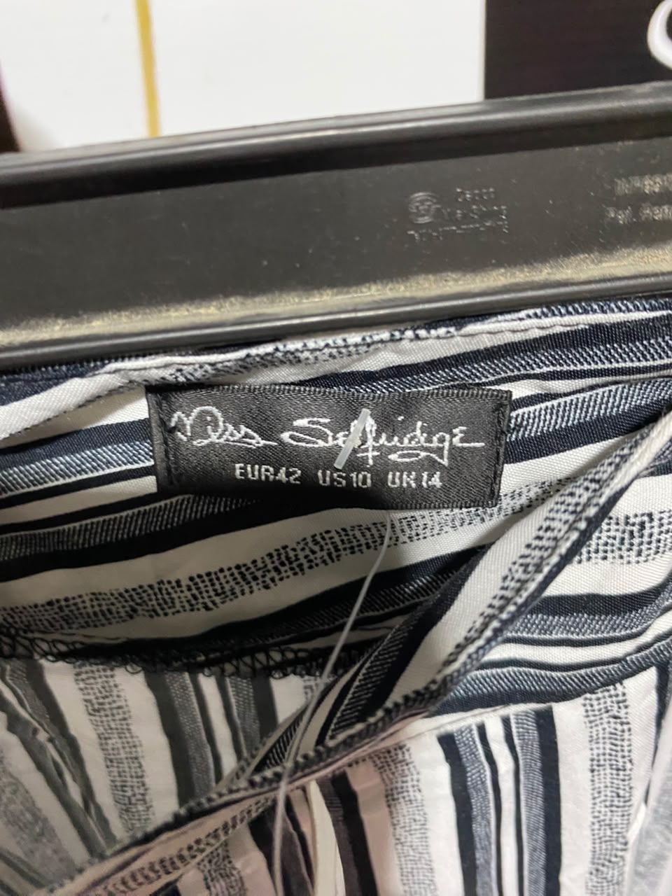 MISS SELFIDGE |L| WAIST 32| A17| WOMEN'S STYLISH BLACK AND WHITE STRIPED WIDE-LEG TROUSERS