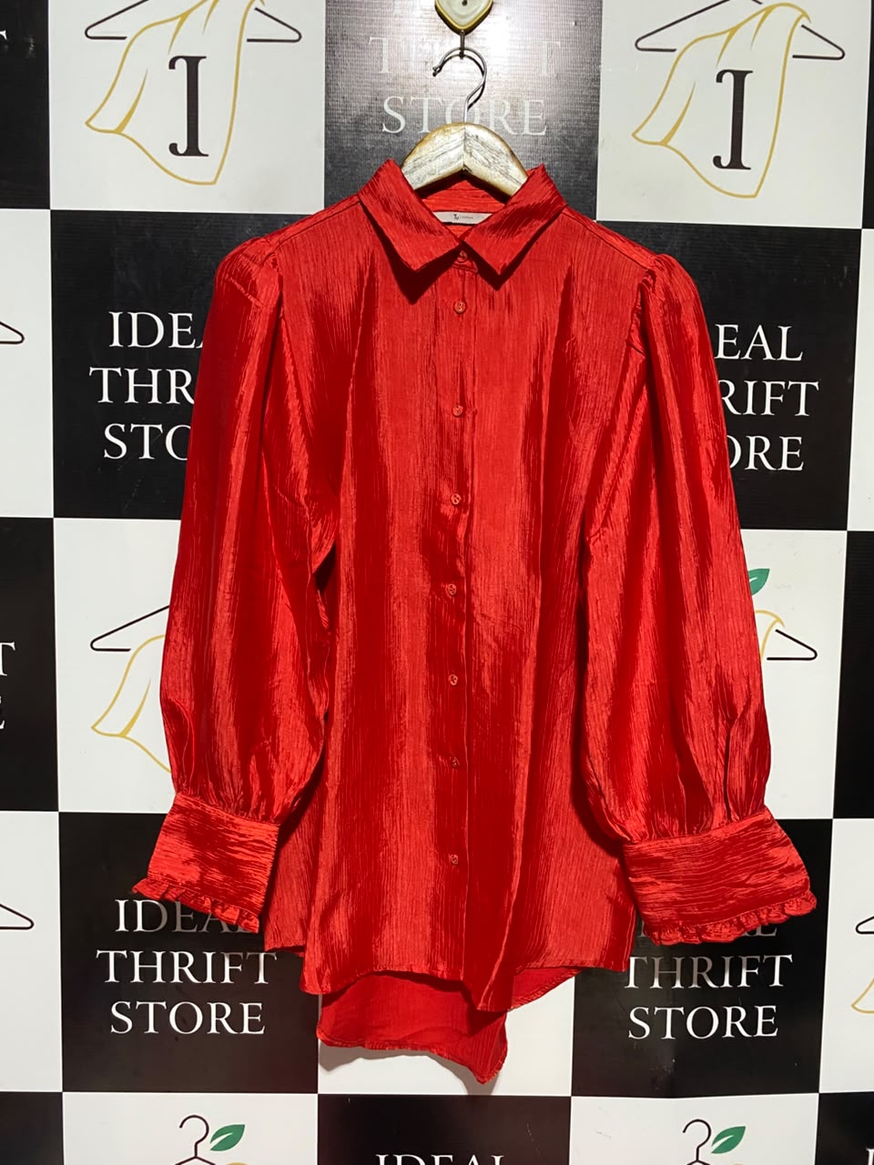 TU WOMAN |L| BUST 19| A17| WOMEN'S VIBRANT RED SATIN-FINISH BLOUSE WITH RUFFLE CUFFS