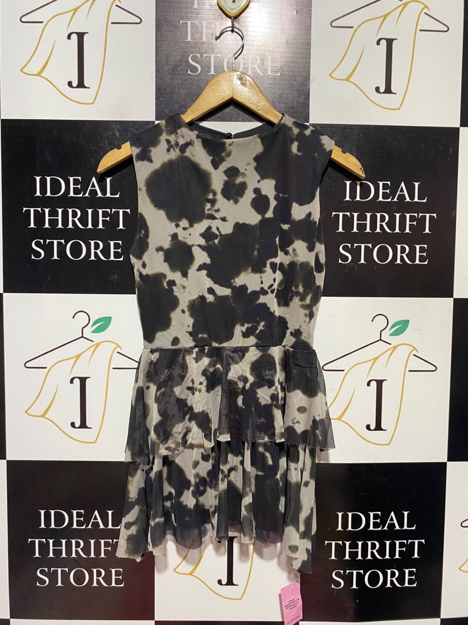 PRETTYLITTLE THING |S| BUST 15| A17| WOMEN'S TRENDY ABSTRACT PRINT LAYERED HEM DRESS