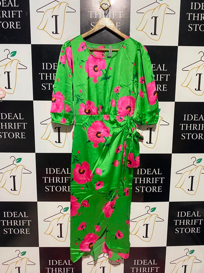 F&F |M| BUST 17| A17| WOMEN'S VIBRANT GREEN & PINK FLORAL PRINT SIDE-TIE DRESS