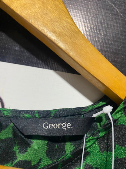 GEORGE |L| BUST 20| A17| WOMEN'S BOLD GREEN & BLACK ANIMAL PRINT LONG-SLEEVE DRESS