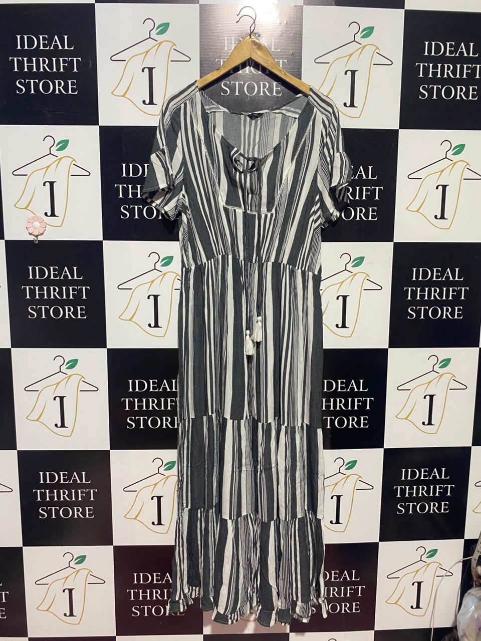M&CO PLUS |M| BUST 18| A17| WOMEN'S CASUAL STRIPED TIERED MAXI DRESS