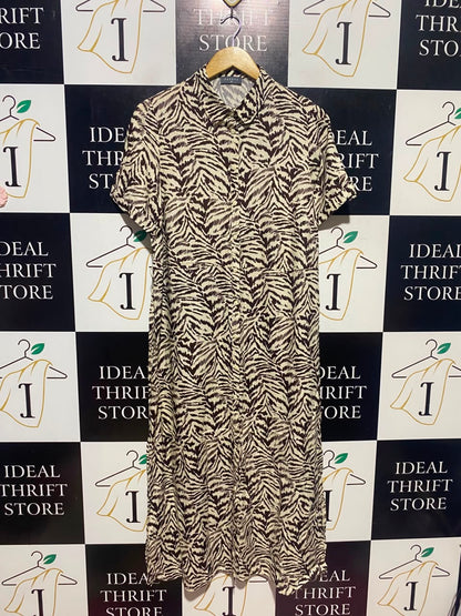 PAPAYA |L| BUST 20| A16| WOMEN'S ZEBRA PRINT BUTTON-DOWN SHIRT DRESS