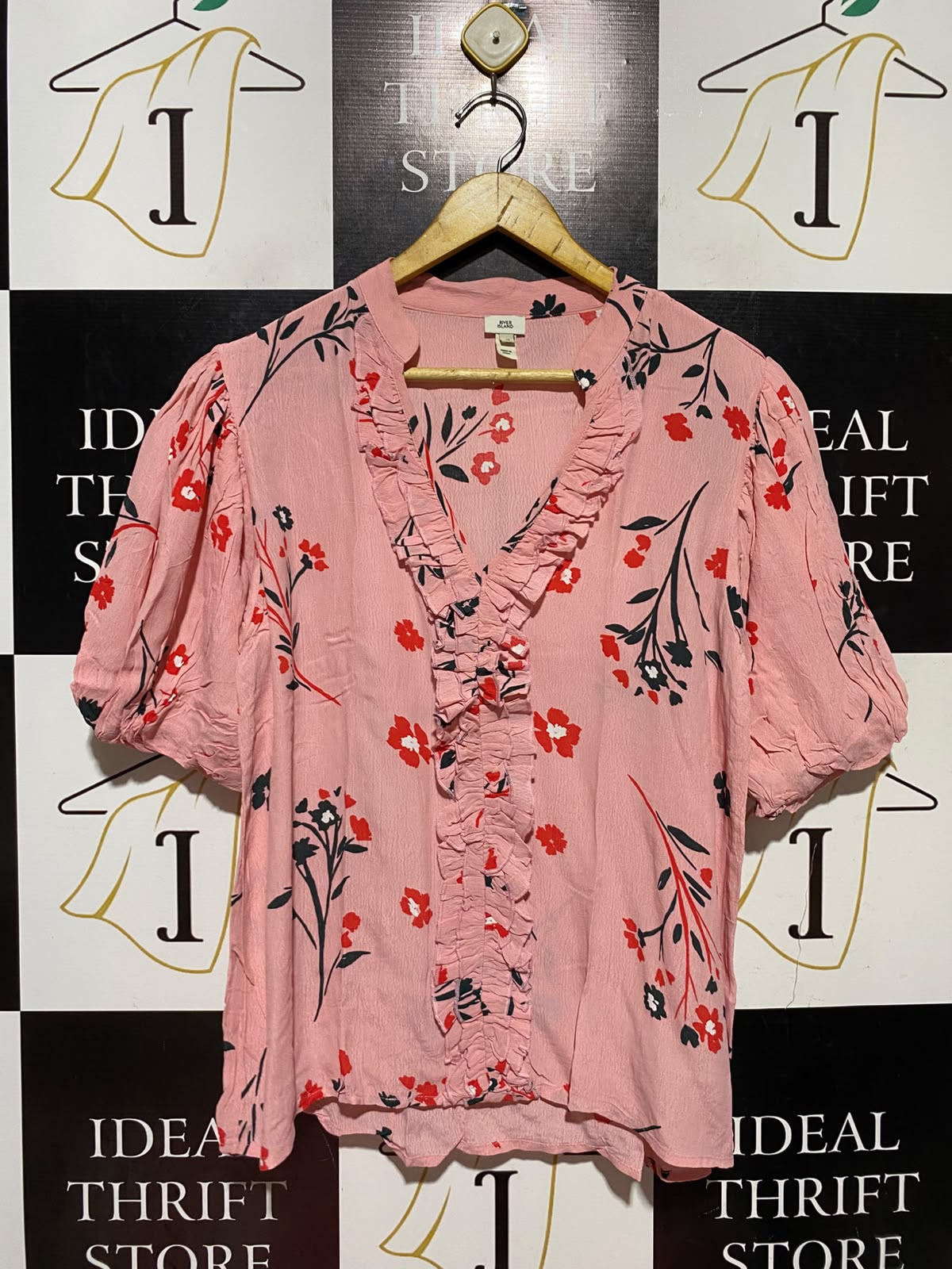 RIVER ISLAND |M| BUST 20| A18| WOMEN’S PINK FLORAL PRINT BLOUSE WITH RUFFLE DETAIL