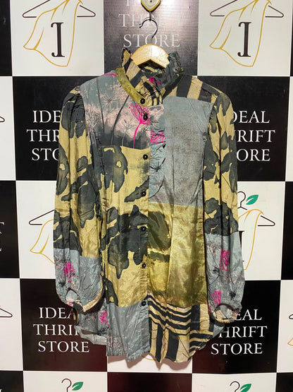 NOEN |L| BUST 21| A18| WOMEN’S ABSTRACT PRINTED BUTTON-DOWN BLOUSE WITH RUFFLE NECKLINE