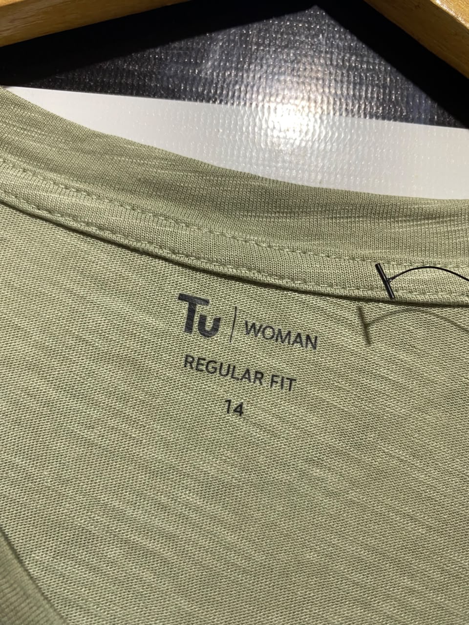 TU |L| BUST 20| A18| WOMEN’S OLIVE GREEN T-SHIRT WITH LACE TRIM DETAIL