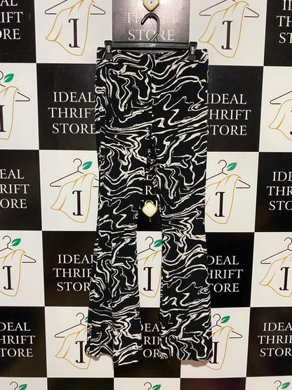 RIVER ISLAND |M| WAIST 28| A18| WOMEN’S BLACK AND WHITE MARBLE PRINT FLARED TROUSERS
