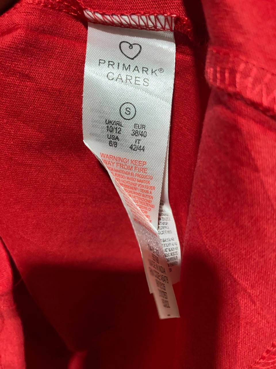PRIMARK CARES |S| BUST 19| A18| DISNEY MICKEY MOUSE "MERRY CHRISTMAS" LONG-SLEEVE T-SHIRT