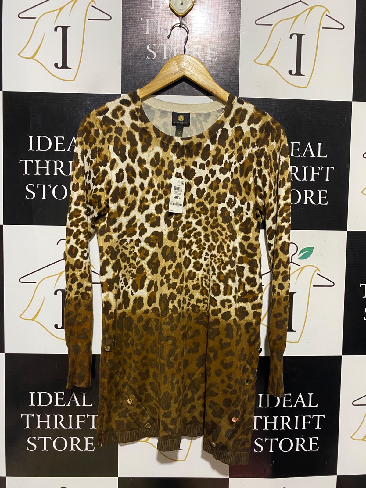 J M COLLECTION |L| BUST 18| A18| WOMEN'S ANIMAL PRINT OMBRE LONG-SLEEVE SWEATER WITH BUTTON DETAIL