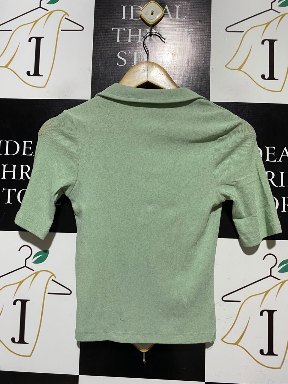 ASOS |XS| BUST 13 | A17| DESIGN SAGE GREEN COLLARED KNIT TOP