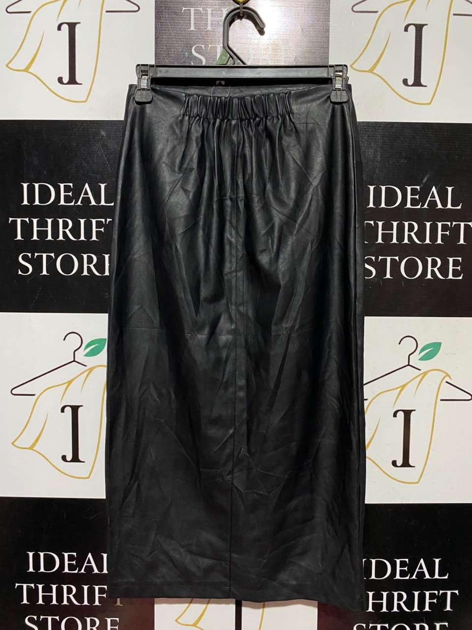 ASOS |XS| WAIST 24| A19| BLACK FAUX LEATHER MIDI SKIRT