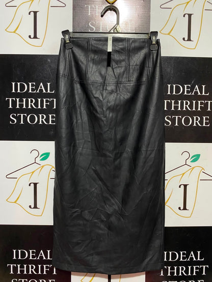 ASOS |XS| WAIST 24| A19| BLACK FAUX LEATHER MIDI SKIRT