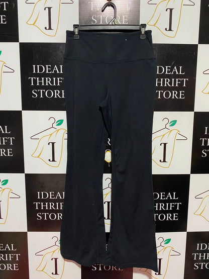 BLACK |M| WAIST 28| A19| CLASSIC BLACK HIGH-WAISTED ATHLETIC FLARE LEGGINGS