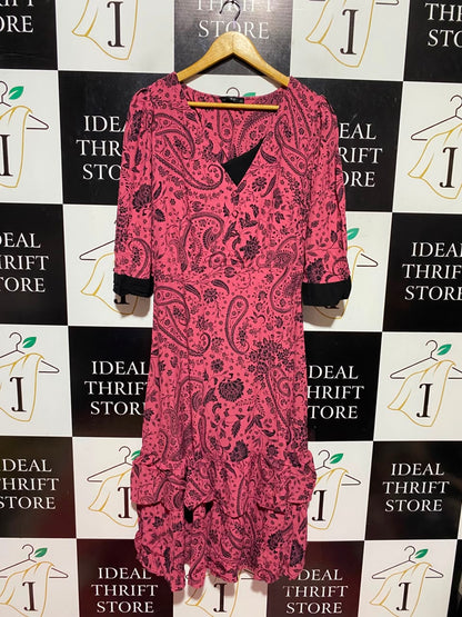 F&F |M| BUST 18| A19| PINK AND BLACK PAISLEY PRINT RUFFLE HEM MIDI DRESS
