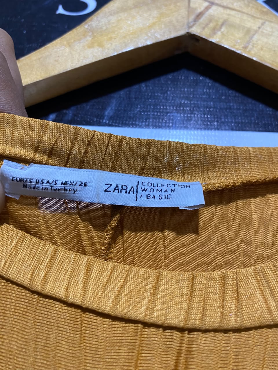 ZARA |S| BUST 15| A19| MUSTARD YELLOW TEXTURED LONG-SLEEVE MIDI DRESS