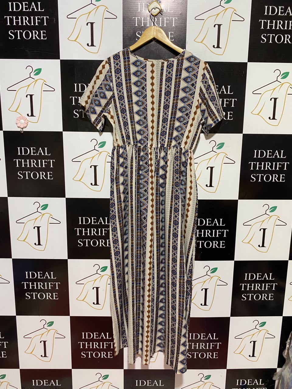 SHEIN |M| BUST 18| A19| AZTEC GEOMETRIC PRINT V-NECK SHORT-SLEEVE JUMPSUIT