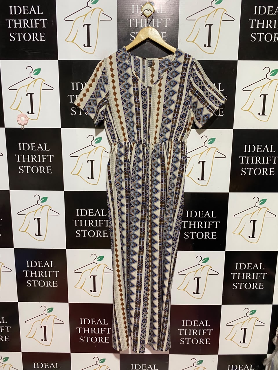 SHEIN |M| BUST 18| A19| AZTEC GEOMETRIC PRINT V-NECK SHORT-SLEEVE JUMPSUIT
