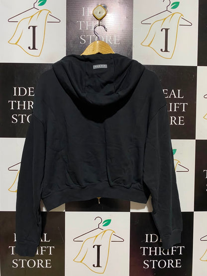 NIKE |M| BUST 23| A19| STAY COZY AND STYLISH WITH THIS NIKE BLACK CROPPED HOODIE
