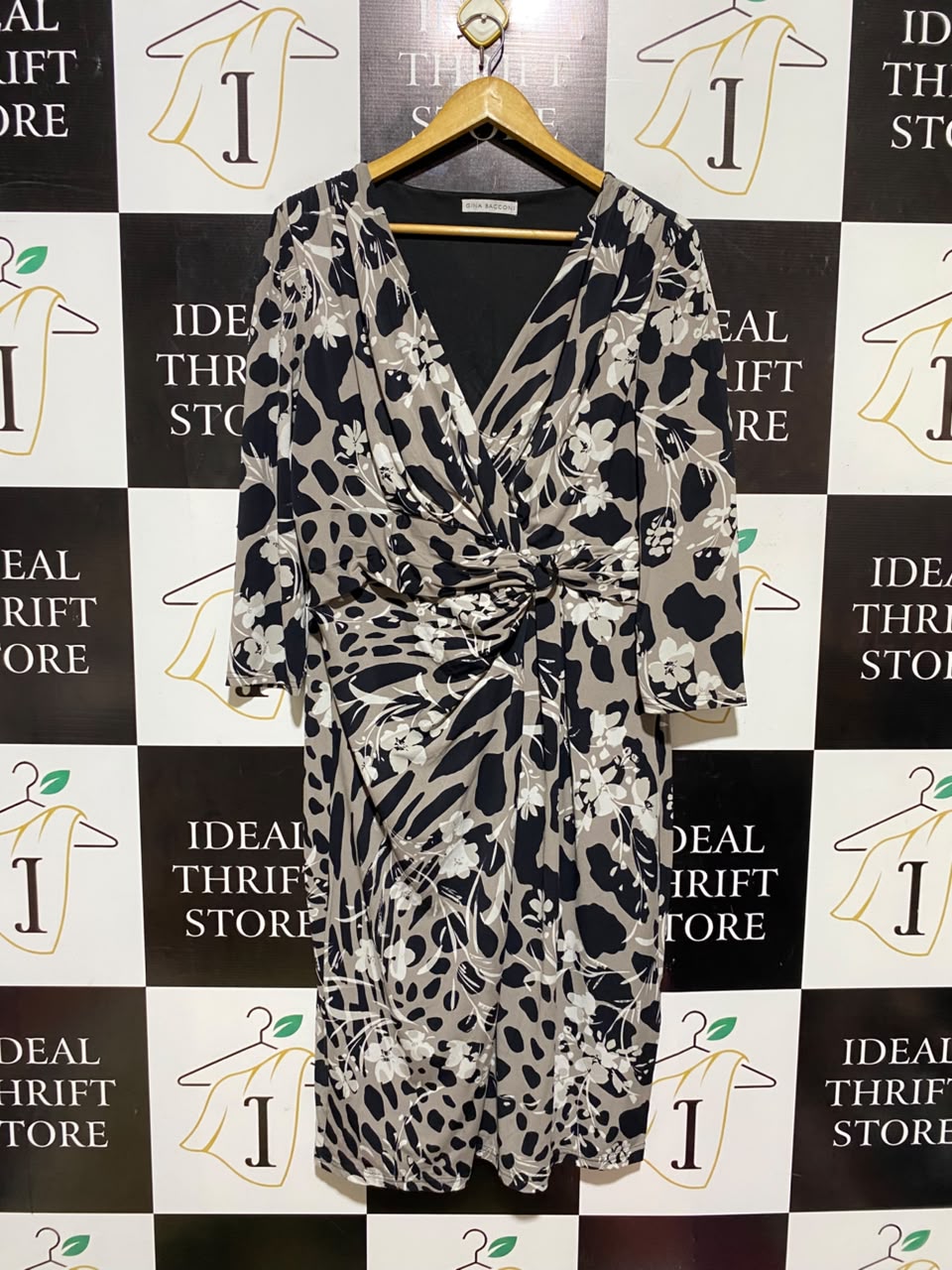 GINA BACCONI |L| BUST 20| A19| ANIMAL AND FLORAL PRINT KNOT-FRONT MIDI DRESS