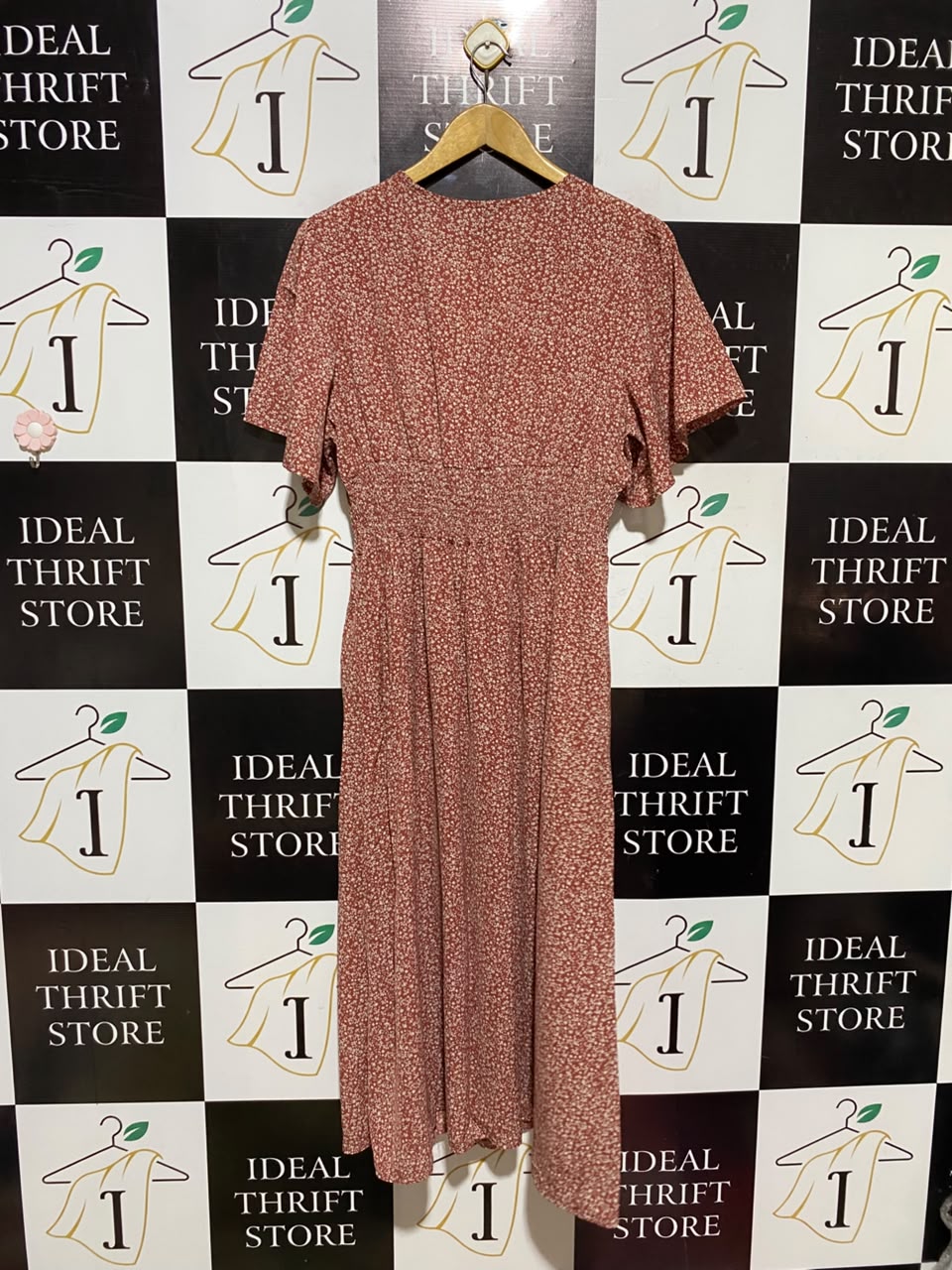 SHEIN CURVE |XL| BUST 18| A19| RUST RED DITSY FLORAL V-NECK BUTTON-FRONT MIDI DRESS