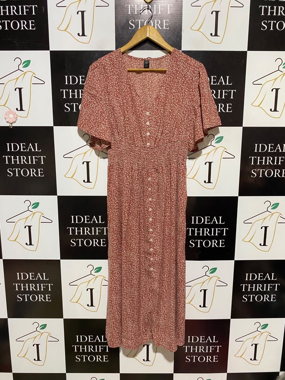 SHEIN CURVE |XL| BUST 18| A19| RUST RED DITSY FLORAL V-NECK BUTTON-FRONT MIDI DRESS