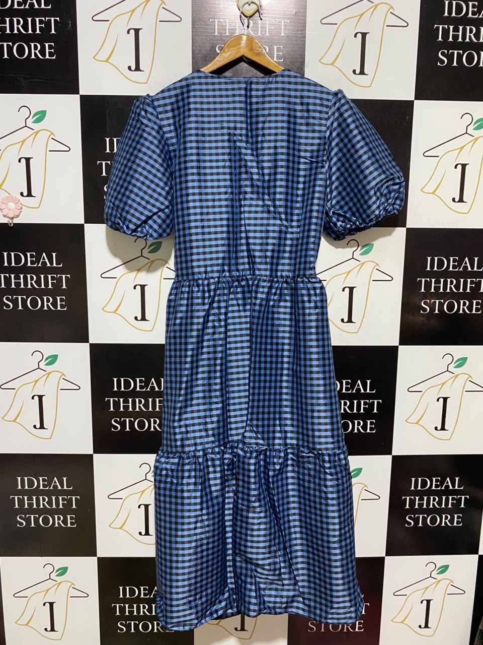 NOBODYS CHILD |L| BUST 20| A19| BLUE AND BLACK GINGHAM CHECK V-NECK PUFF-SLEEVE MIDI DRESS