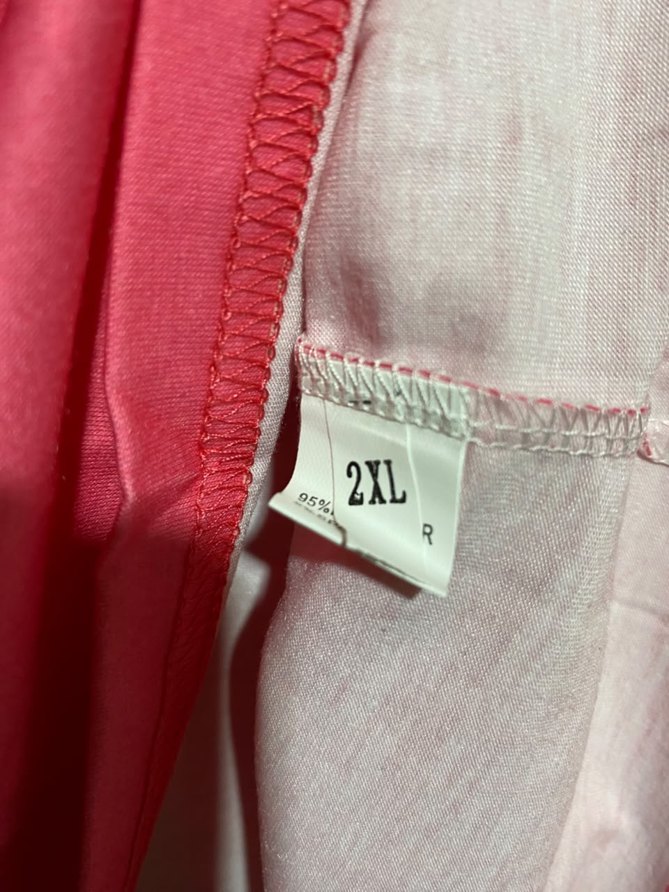 |XL| BUST 23| A18| HOT PINK LEOPARD AND BUTTERFLY HEART GRAPHIC T-SHIRT