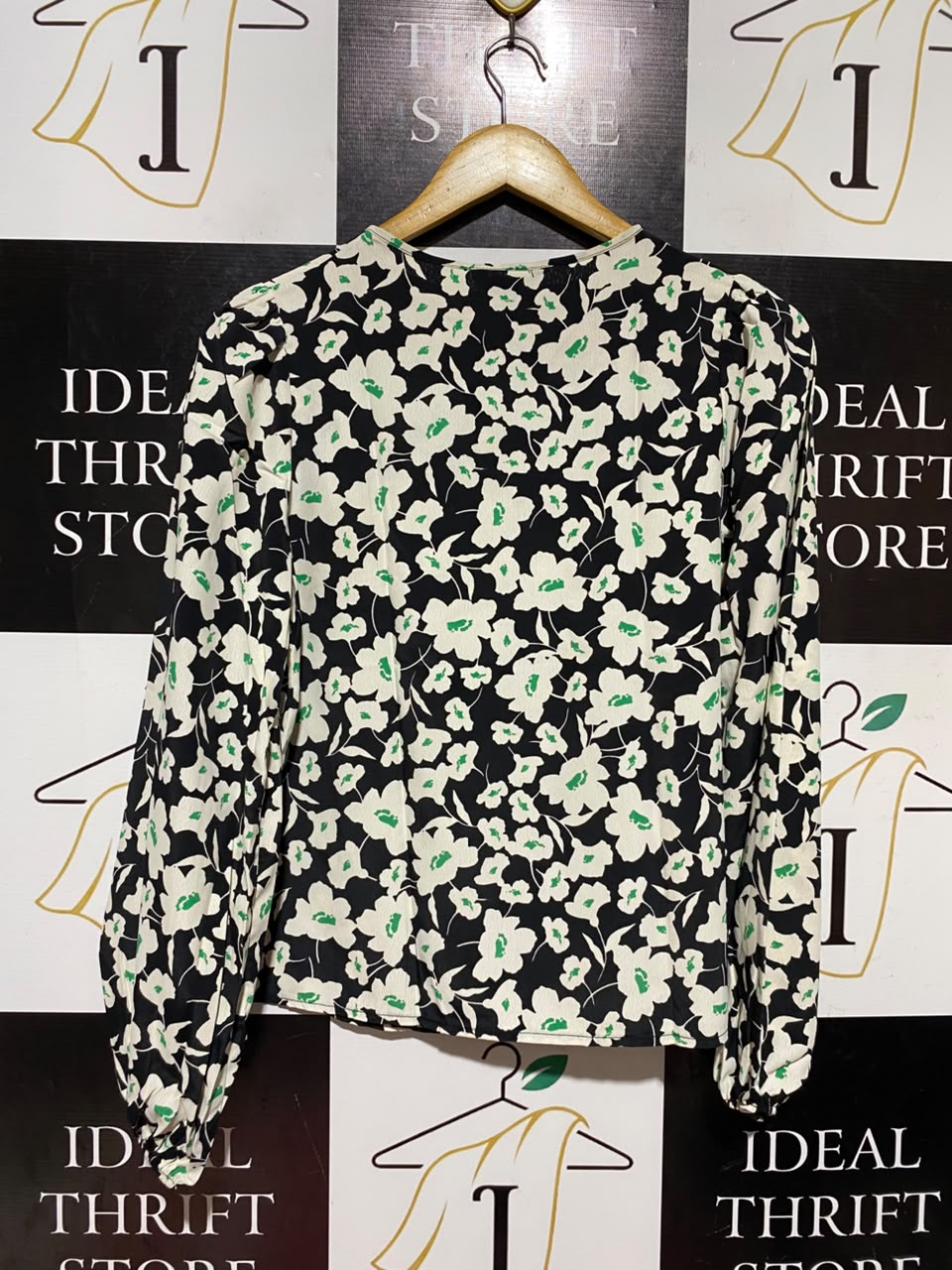 PEACOCKS |S| BUST 18| A18| BLACK AND OFF-WHITE FLORAL TIE-NECK LONG-SLEEVE BLOUSE