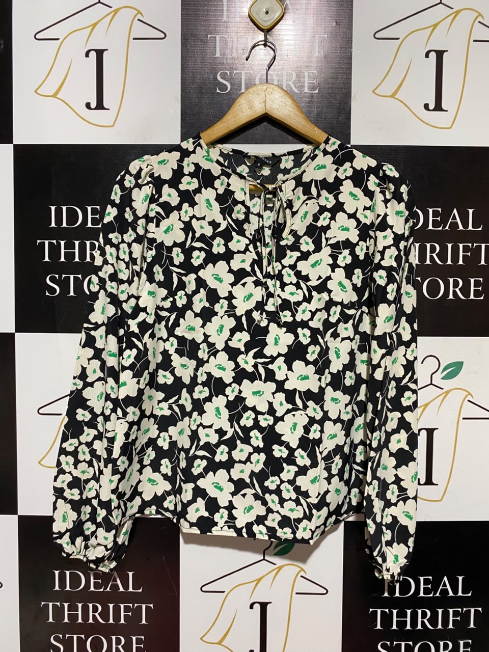 PEACOCKS |S| BUST 18| A18| BLACK AND OFF-WHITE FLORAL TIE-NECK LONG-SLEEVE BLOUSE