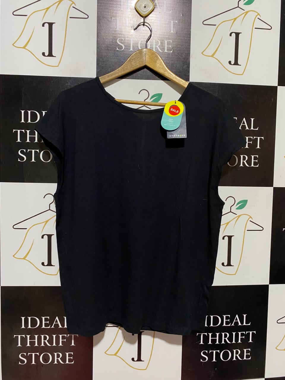 M&S |M| BUST 21| A18| GOODMOVE BLACK BREATHABLE ATHLETIC CAP-SLEEVE TOP
