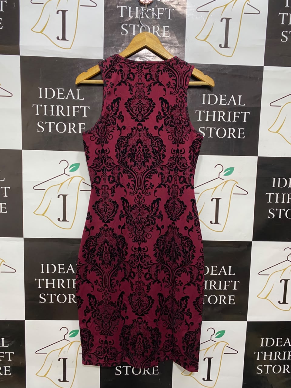 ATMOSOHERE |M| BUST 17| A20| MAGENTA DAMASK PRINT SLEEVELESS BODYCON DRESS