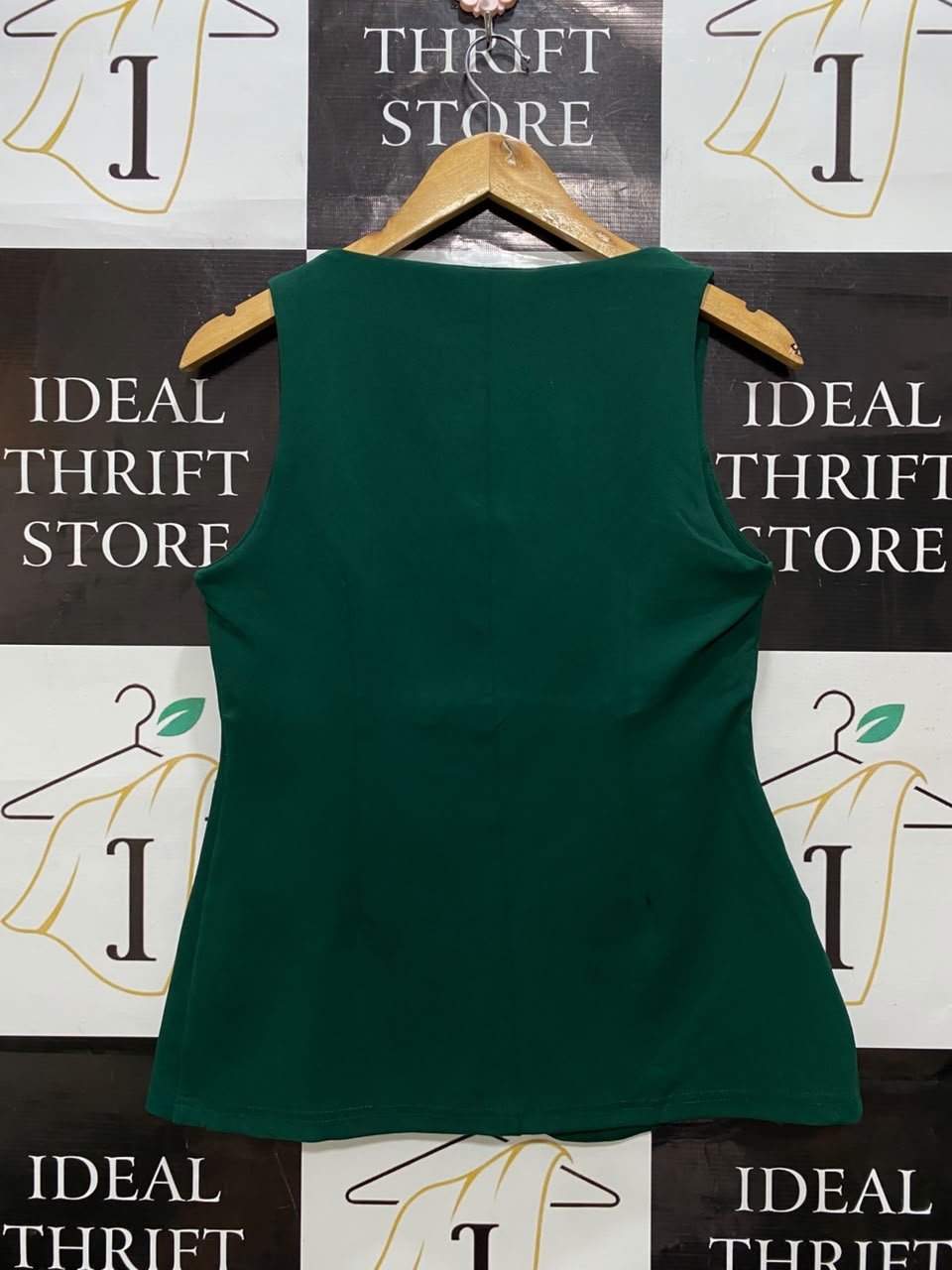 RIVER ISLAND |M| BUST 16| A20| EMERALD GREEN BUTTON-UP VEST WITH GOLD HARDWARE