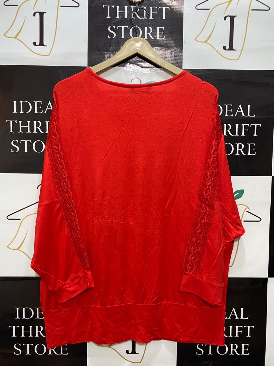 F&F |L| BUST FREE| A20| VIBRANT RED LACE-TRIM SLEEVE TOP